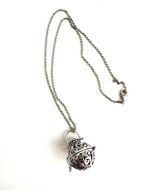 Silver Plated Scent Difuser Filigree Orb Pendant Necklace - Vintage
